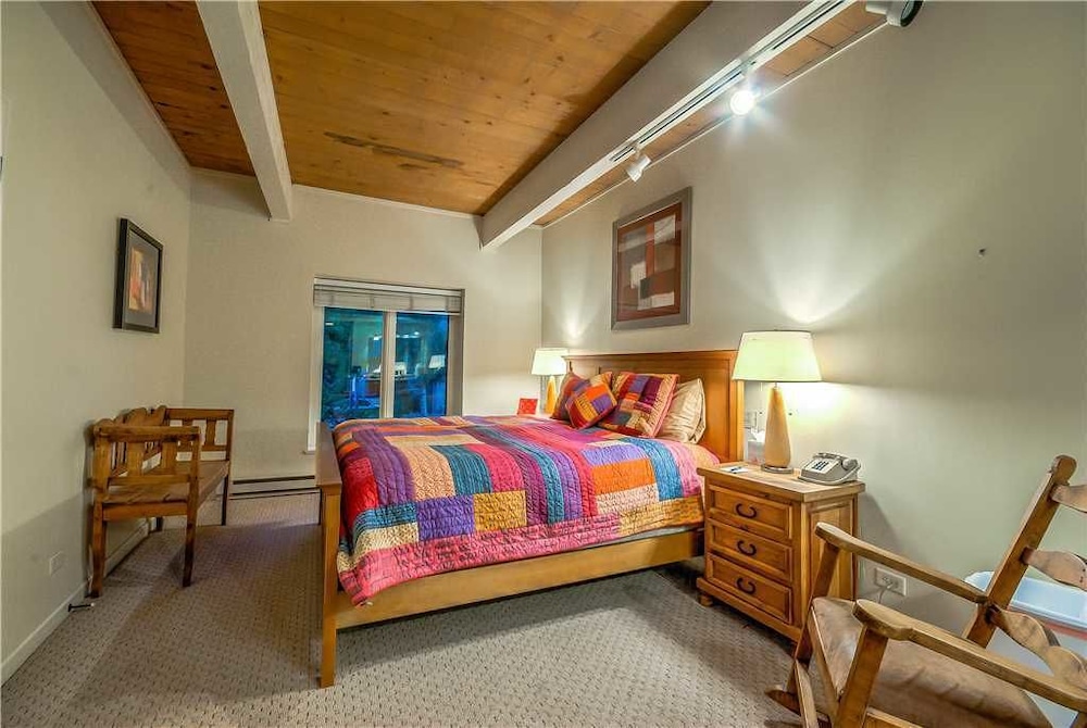 The West 3238 - photo 21