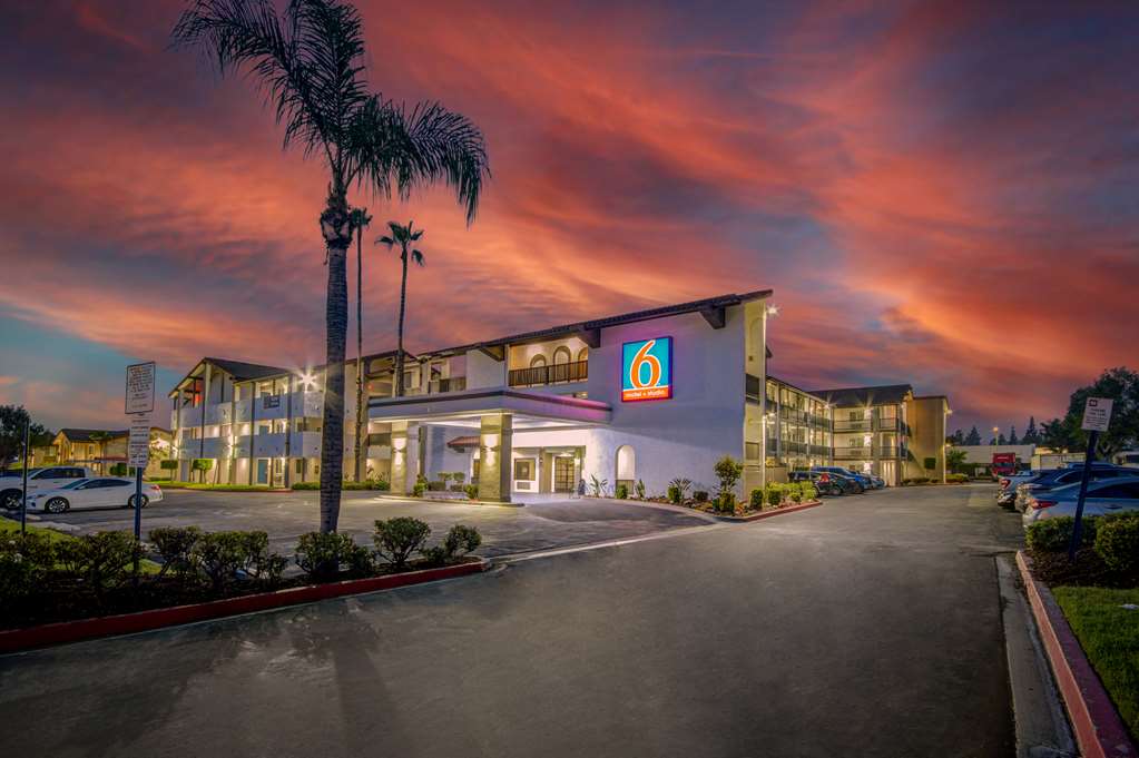 Motel6 Ontario CA Convention Center Airport — hotel in Ontario