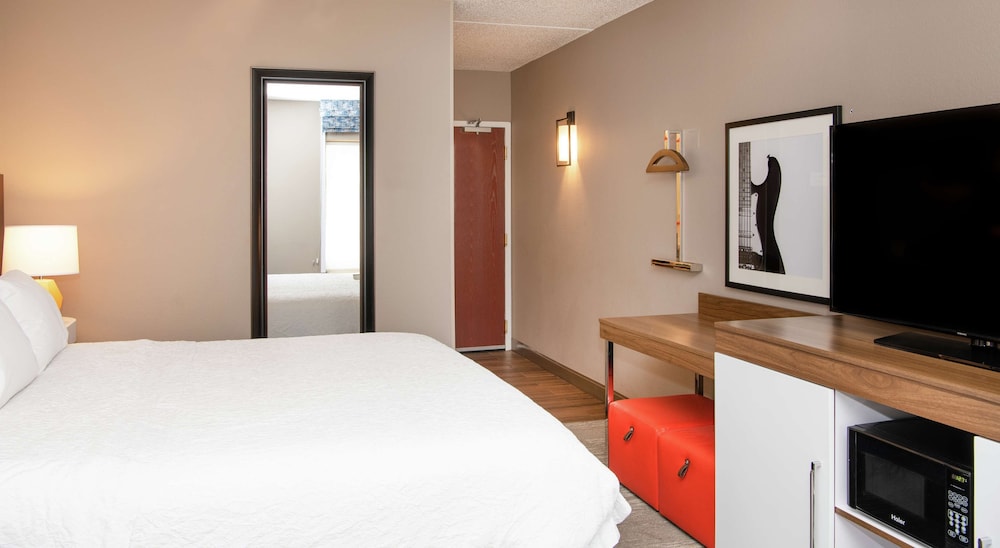 Hampton Inn Cleveland Solon - photo 22