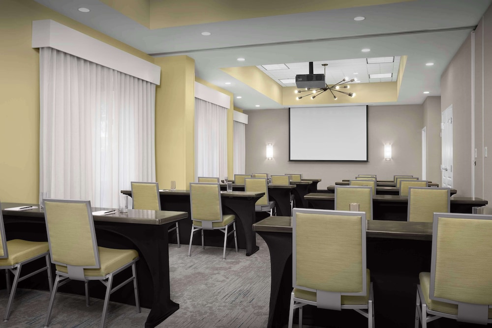 Homewood Suites by Hilton Jacksonville Downtown Southbank - photo 40