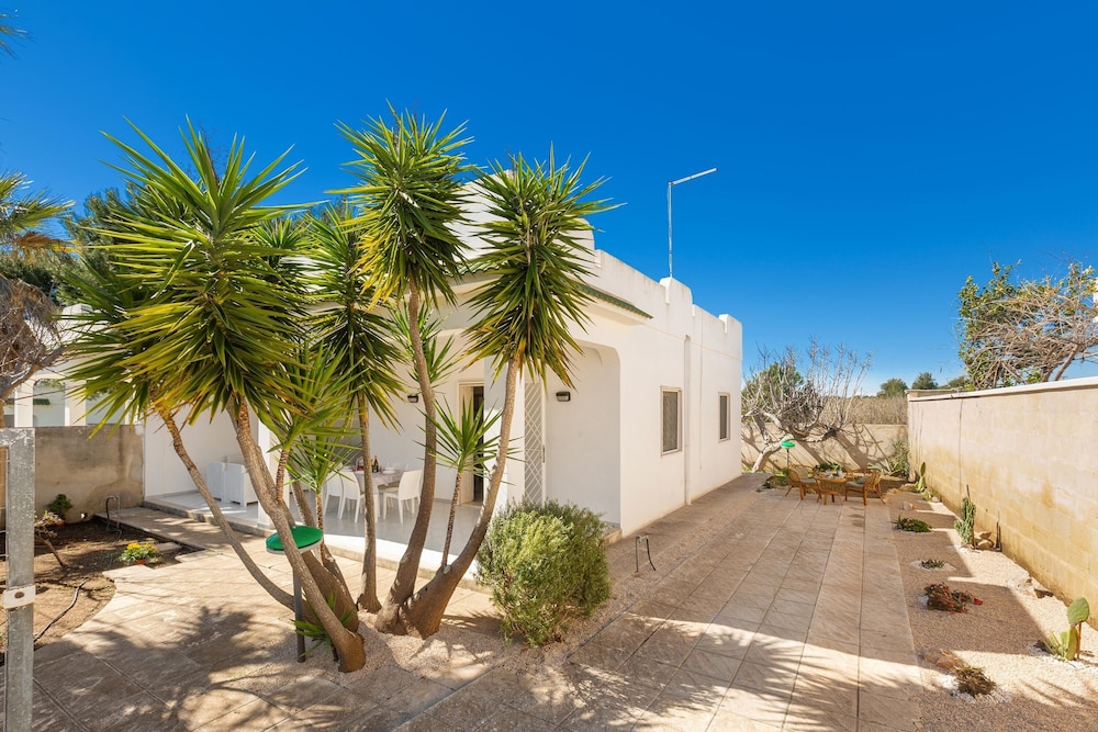 3230 Villino Dalila by Barbarhouse in Maruggio, Italy