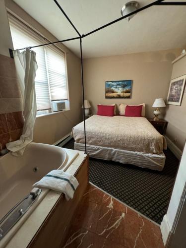 Steam Train Hotel - photo 13