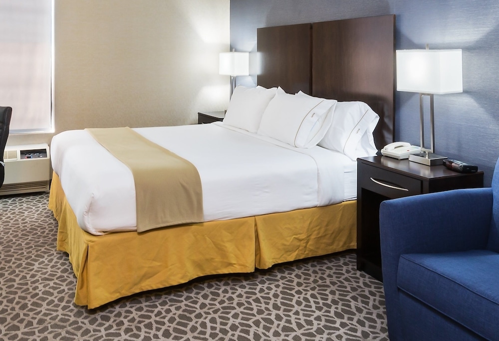 Holiday Inn Express Hotel & Suites Mt. Holly by IHG - photo 17