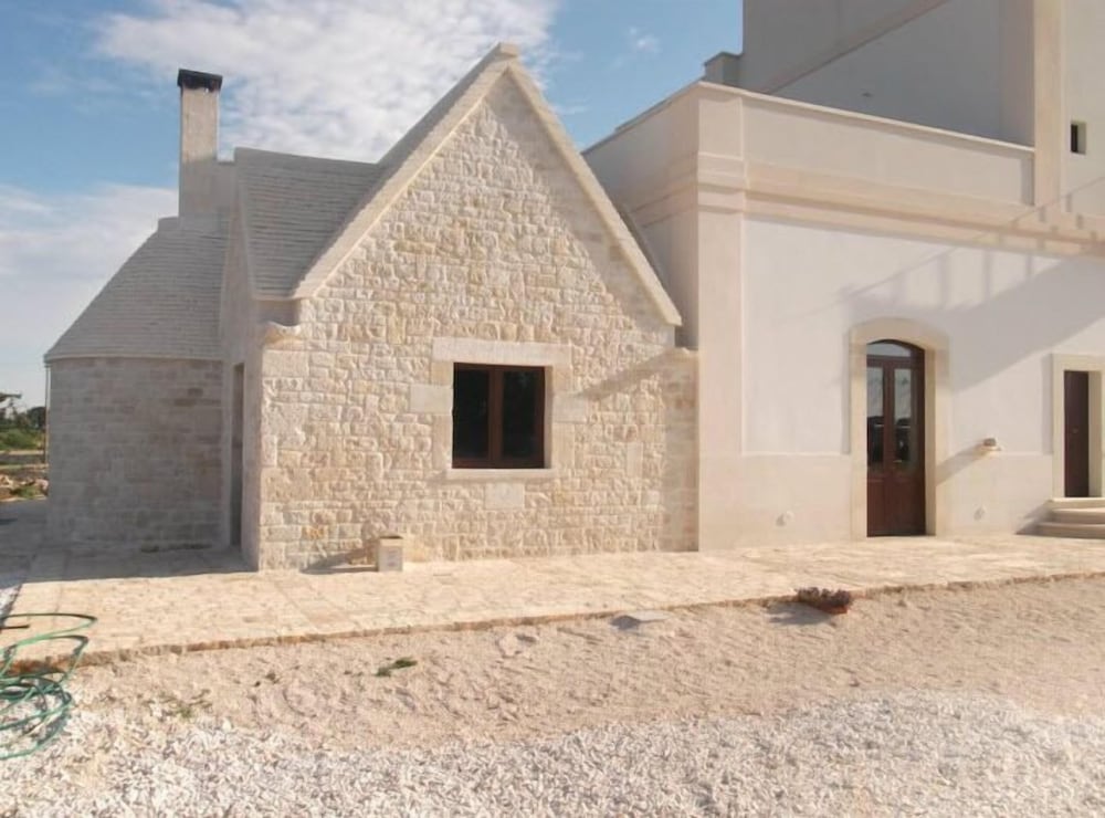 Masseria Ciavea - carbon neutral hotel in Gioia Del Colle