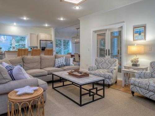 3068 Seabrook Village Drive in Seabrook Island, United States