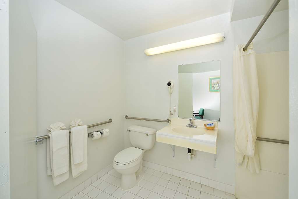 Americas Best Value Inn Chico - photo 17