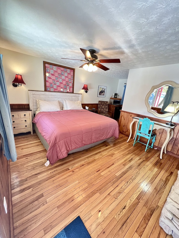 The Homestead Inn - photo 112