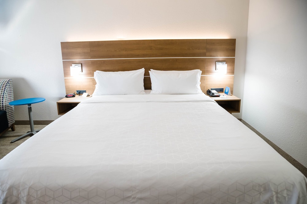 Holiday Inn Express & Suites Knoxville Farragut by IHG - photo 19