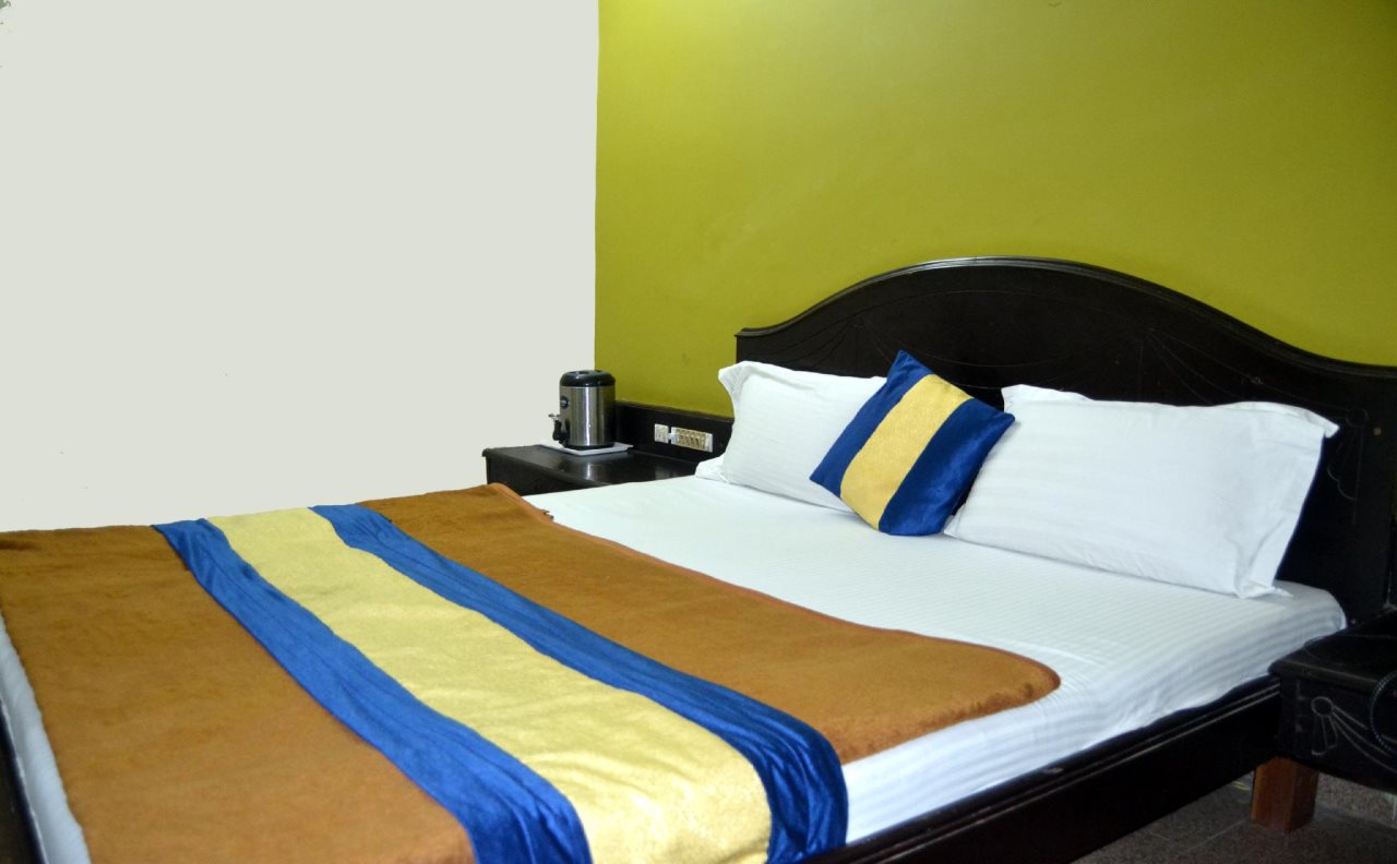 Hotel Vande Mataram in Abu, India