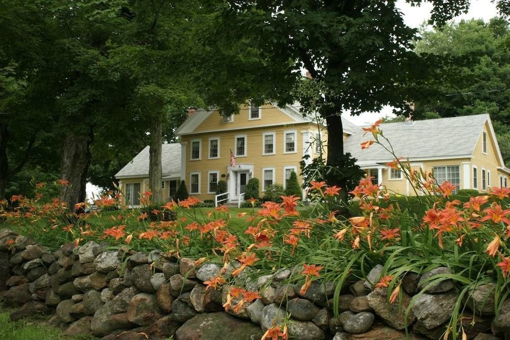 Benjamin Prescott Inn - photo 17