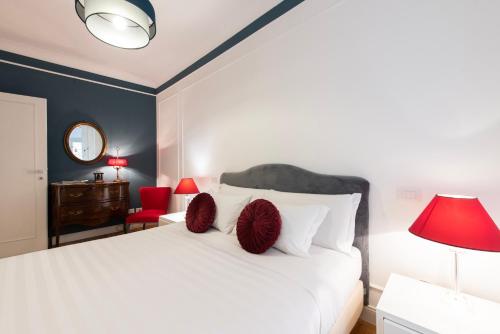 Germanico Charming Maison — 4-Star Luxury Hotel in Rome, Italy