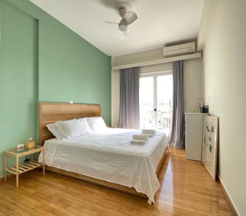 Quiet Sunny & Terrace with Acropolis View — 4-Star Luxury Hotel in Athens, Greece