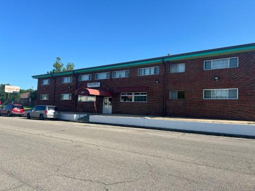 Economy Inn — Temple