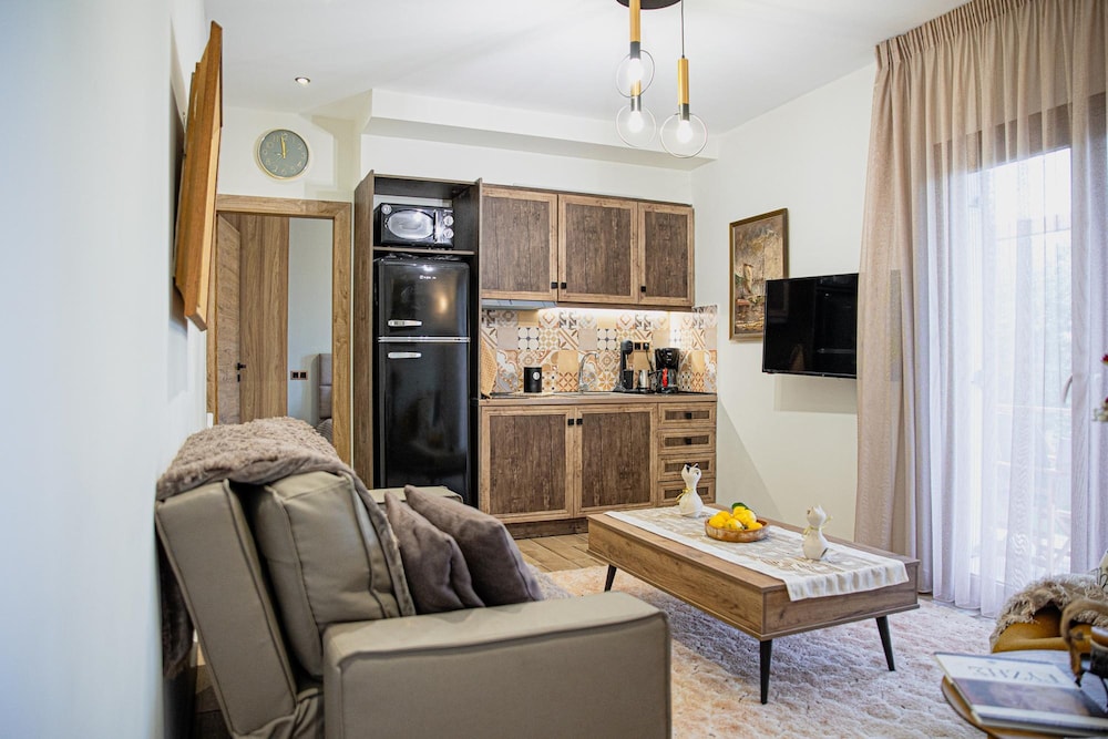 Myrtilli Cottages Pelion — 4-Star Luxury Hotel in Volos, Greece