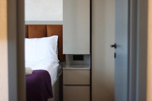 Newly Renovated Stylish 1BR Apartment For 4