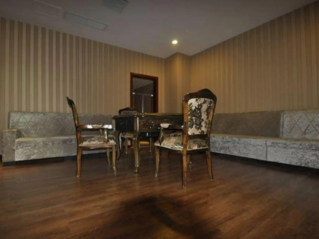 Fengqi Holiday Hotel - last minute hotel in Chongqing