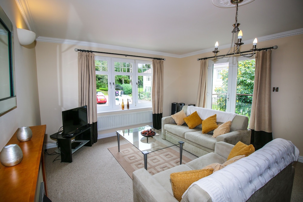 Turnberry Apartments — 4-Star Luxury Hotel in Girvan, United Kingdom