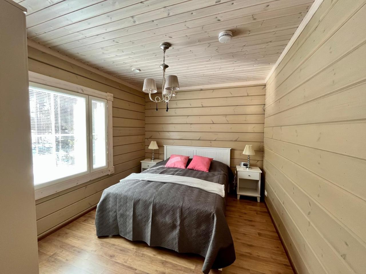 Villa Aleksandra LaatuLomat — 4-Star Luxury Hotel in Juva, Finland