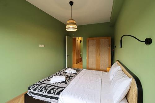 Chic 1BR Apt in Moedani complex By Wehost