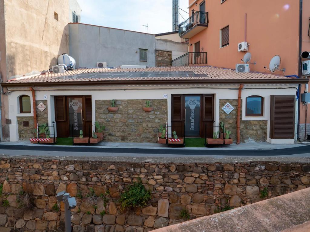 Sicilia Bedda B&B Rooms Apartments — 4-Star Luxury Hotel in Santo Stefano Di Camastra, Italy