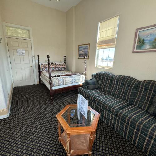 Steam Train Hotel - photo 25