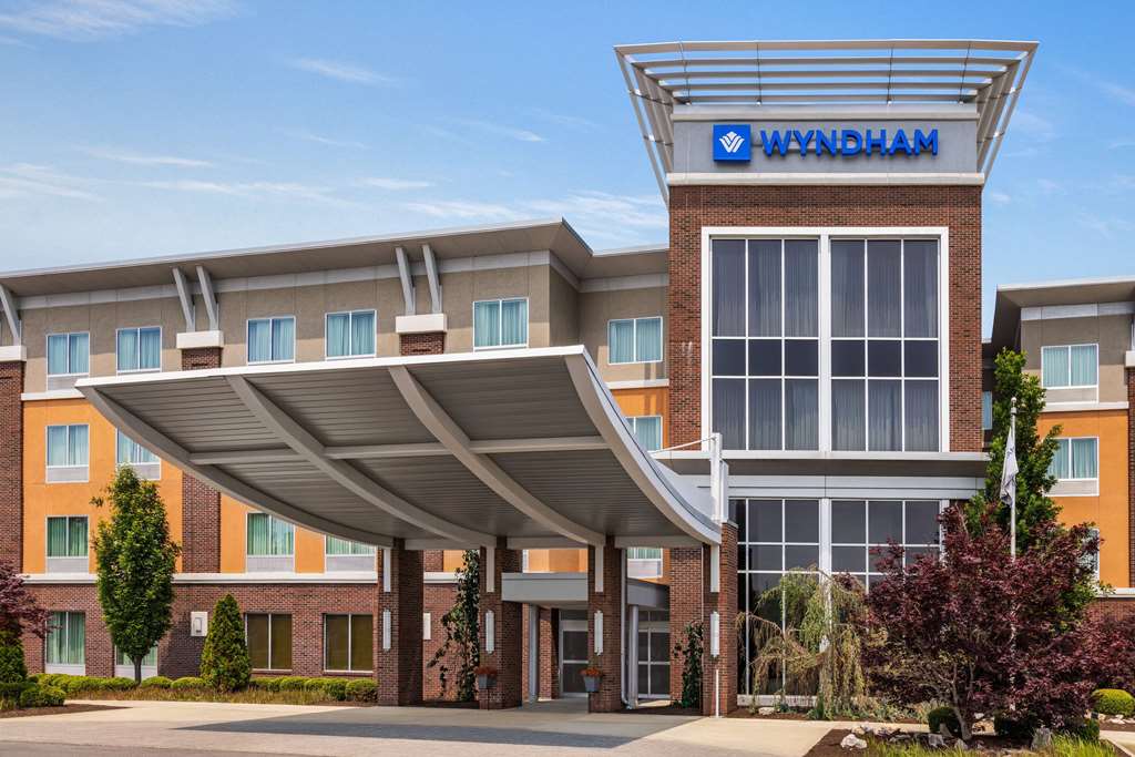 Wyndham Avon in Avon, United States
