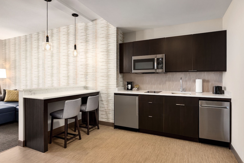 Residence Inn by Marriott New York JFK Airport - photo 17