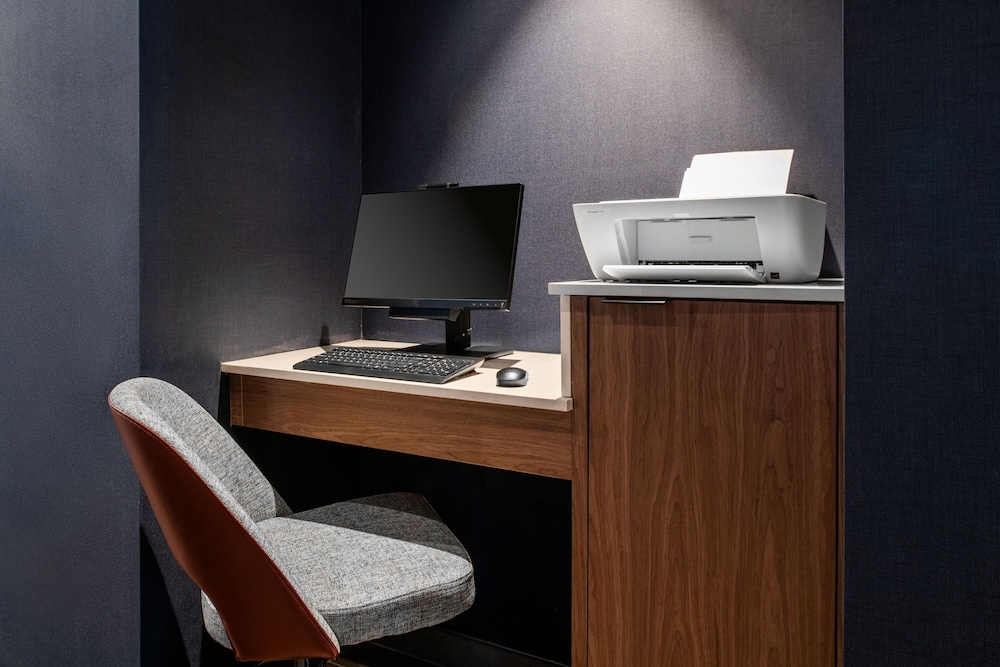 Courtyard by Marriott Modesto North - photo 15
