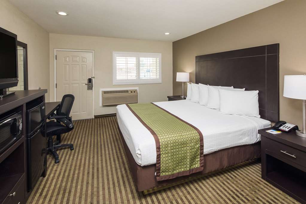 Days Inn by Wyndham El Centro - photo 9