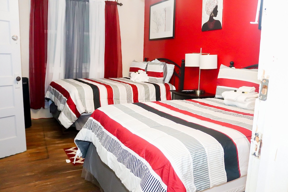 Bella's Boutique Hotel - photo 16