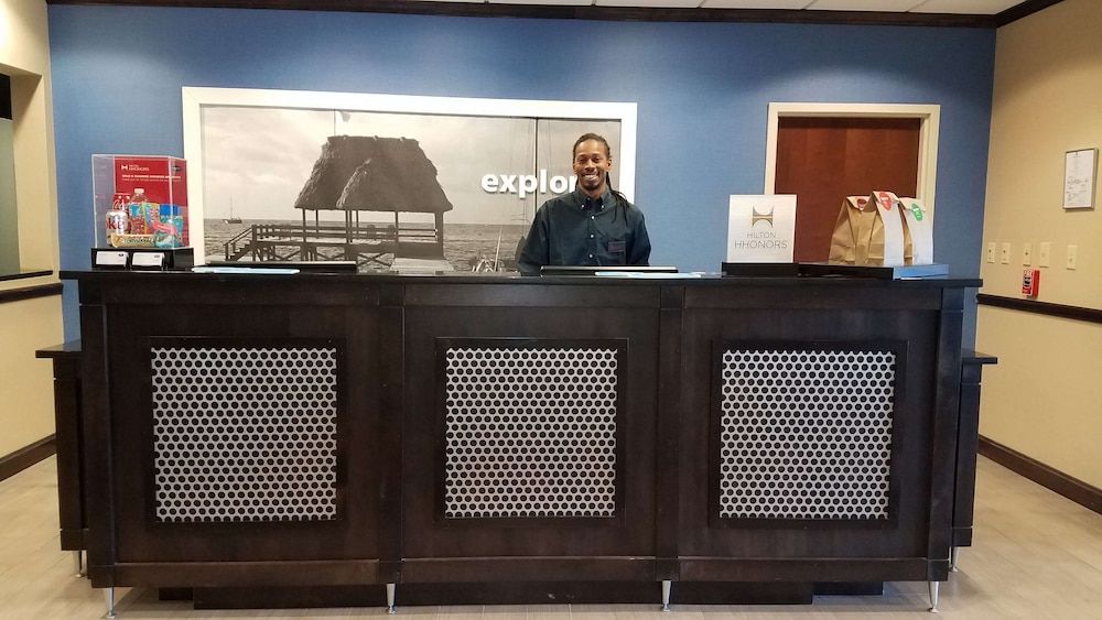 Hampton Inn Dahlgren - photo 5