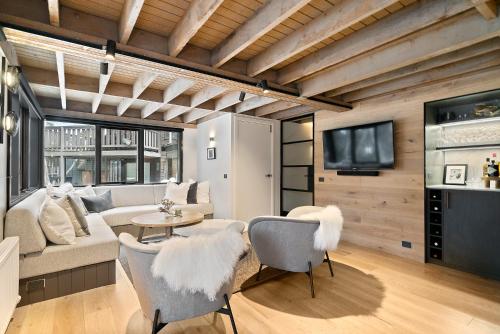 Alpine Uralla — 4-Star Luxury Hotel in Dinner Plain, Australia