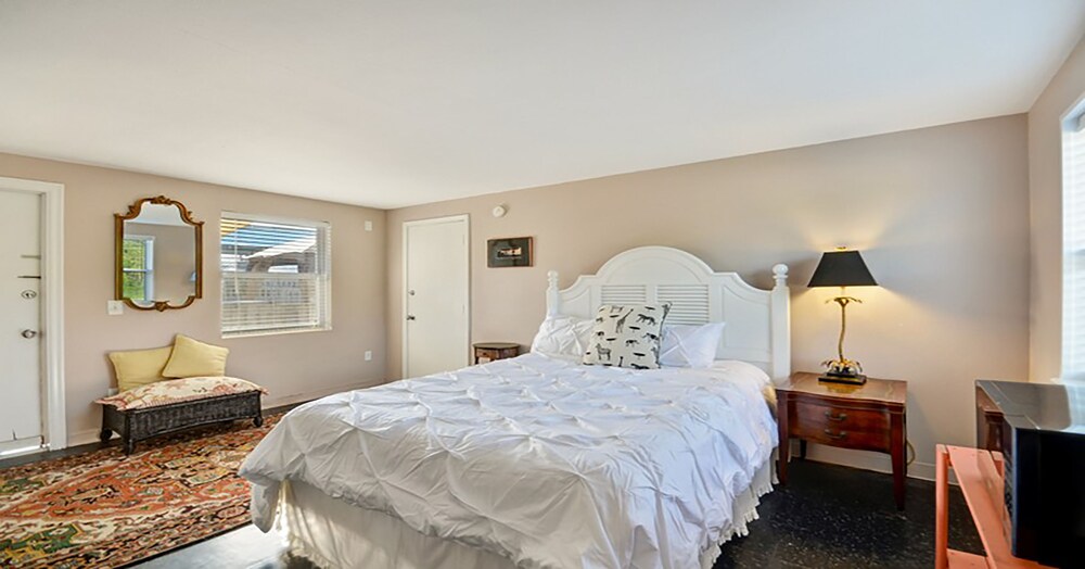 The Surf Beach Motel - photo 9