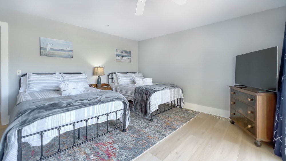 14 Beach Lagoon Road at The Sea Pines Resort - photo 6