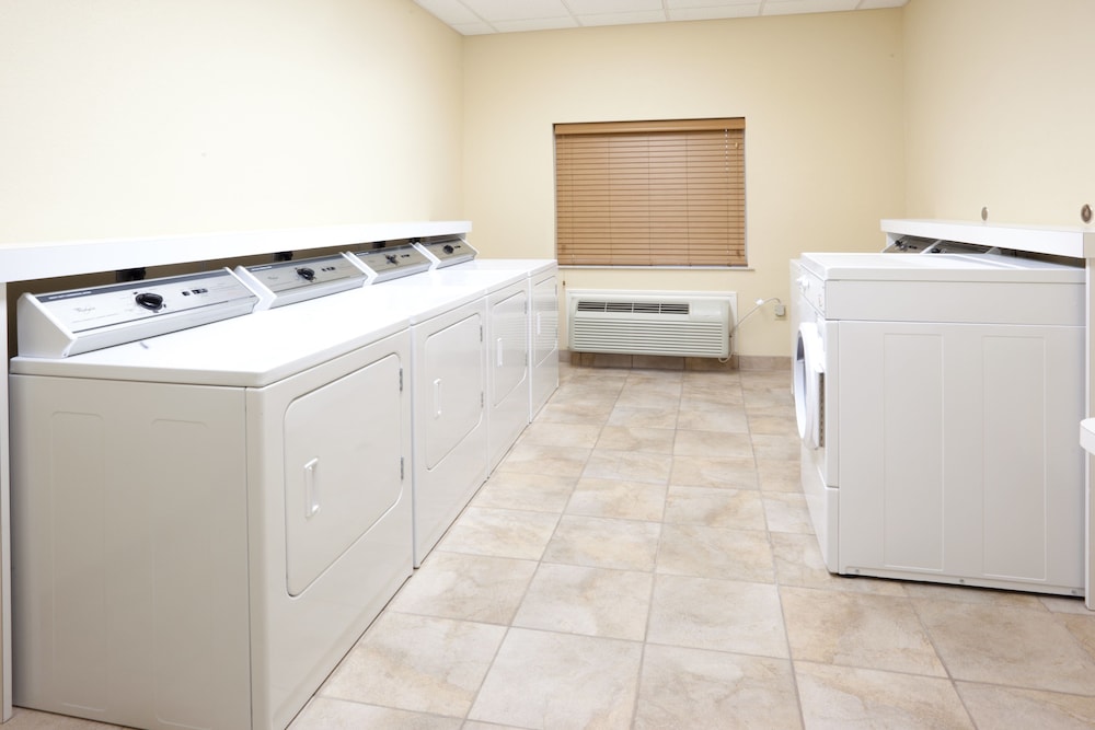 Candlewood Suites San Antonio Downtown by IHG - photo 19