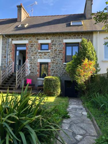 Les Hauts du Tertre Notre Dame in Saint-Brieuc, France