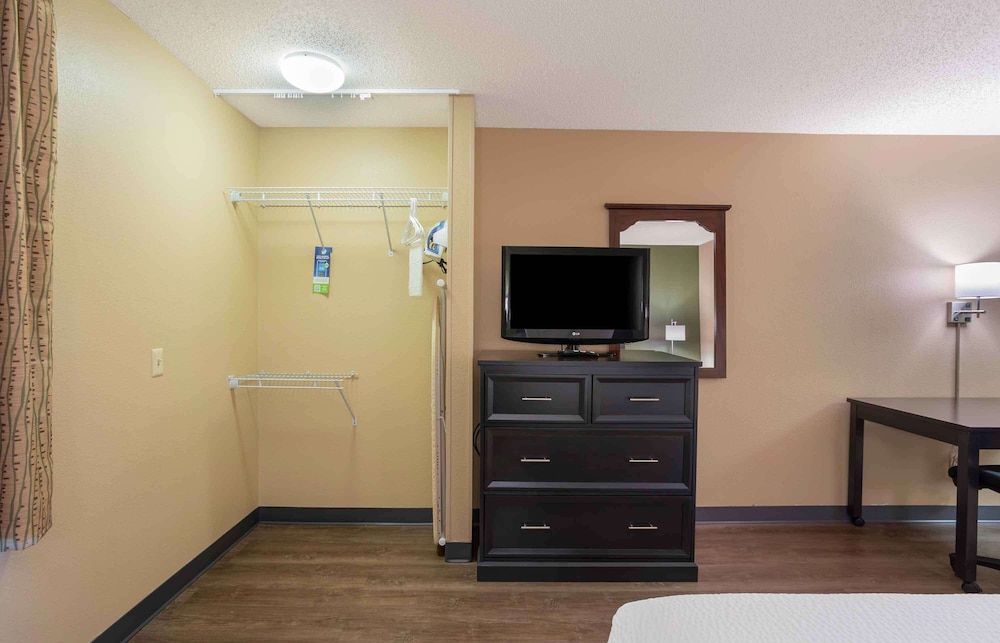 Extended Stay America Select Suites Springfield South - photo 10