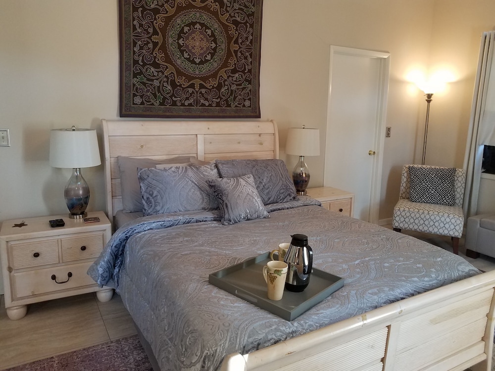 Tuscan Manor - photo 8