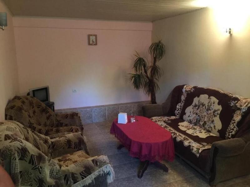 Khosrov Hotel in Vedi, Armenia