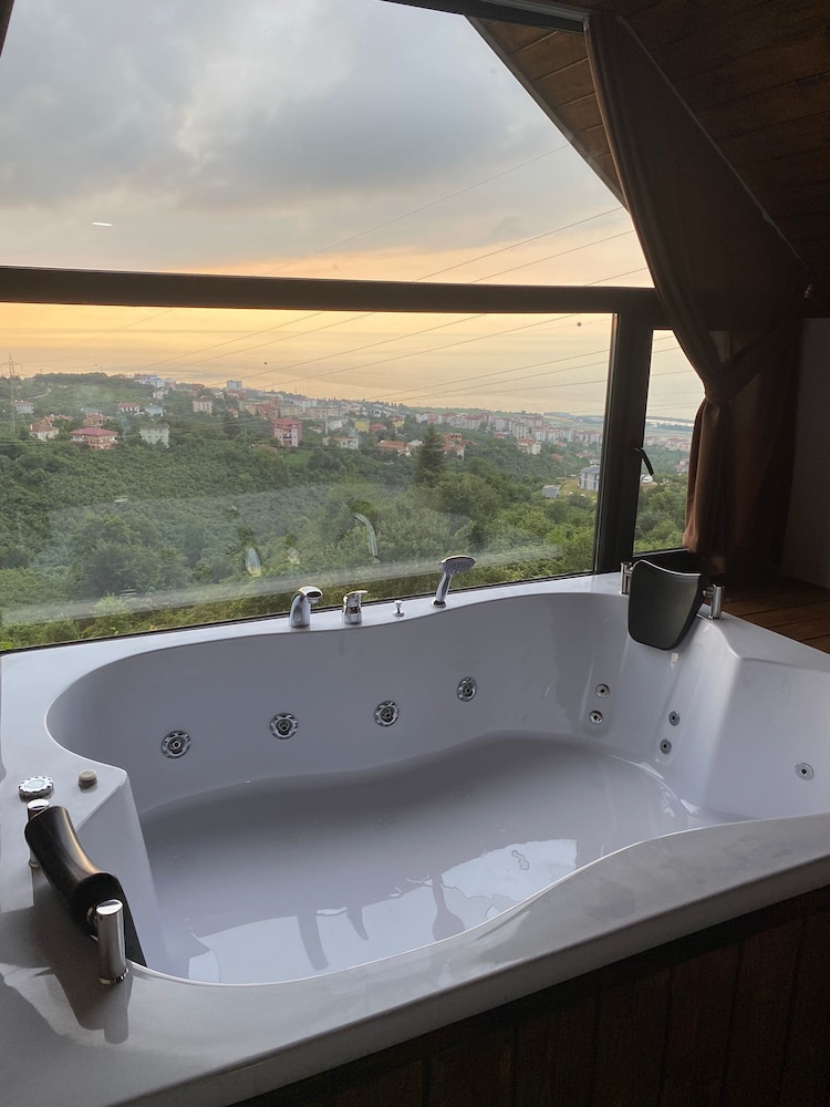 Villa Deniz — 4-Star Luxury Hotel in Trabzon, Turkey