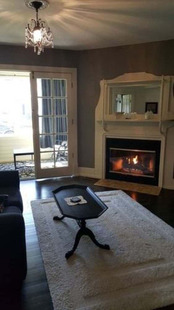 The Wanderlust Hotel - photo 23
