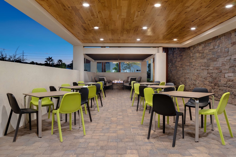 Home2 Suites by Hilton Las Vegas I 215 Curve - photo 38