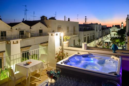 Murr Luxury Rooms — 4-Star Luxury Hotel in Noci, Italy