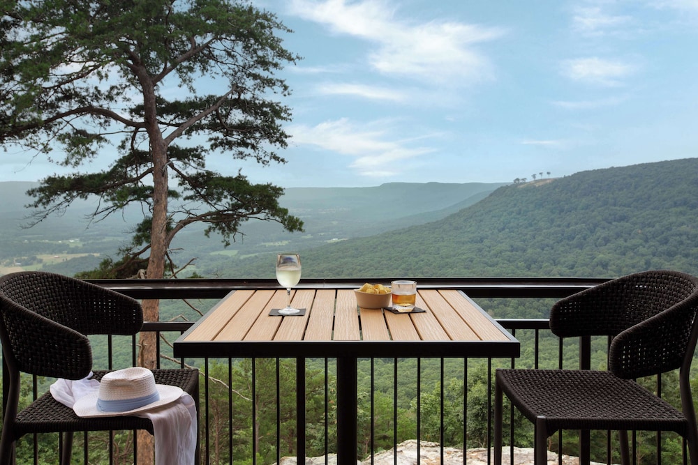 Cloudland at McLemore Resort Lookout Mountain Curio by Hilton - photo 163