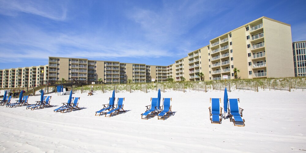 Holiday Surf and Racquet Club - photo 46