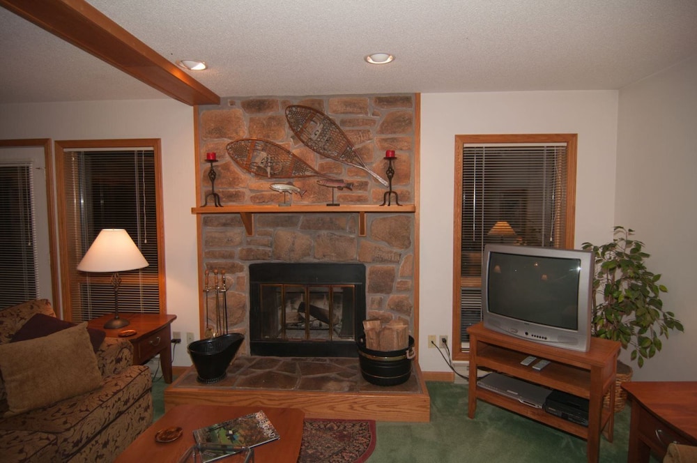 Deerfield Village 135 - photo 9