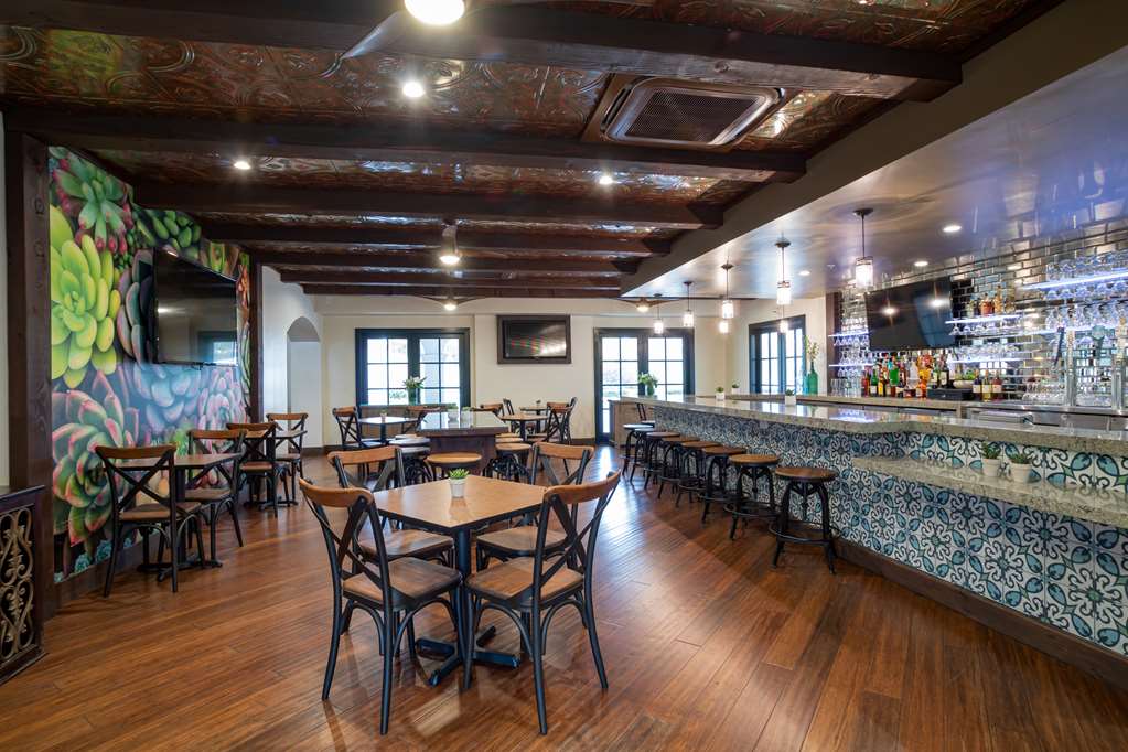 Oxford Suites Pismo Beach - photo 15