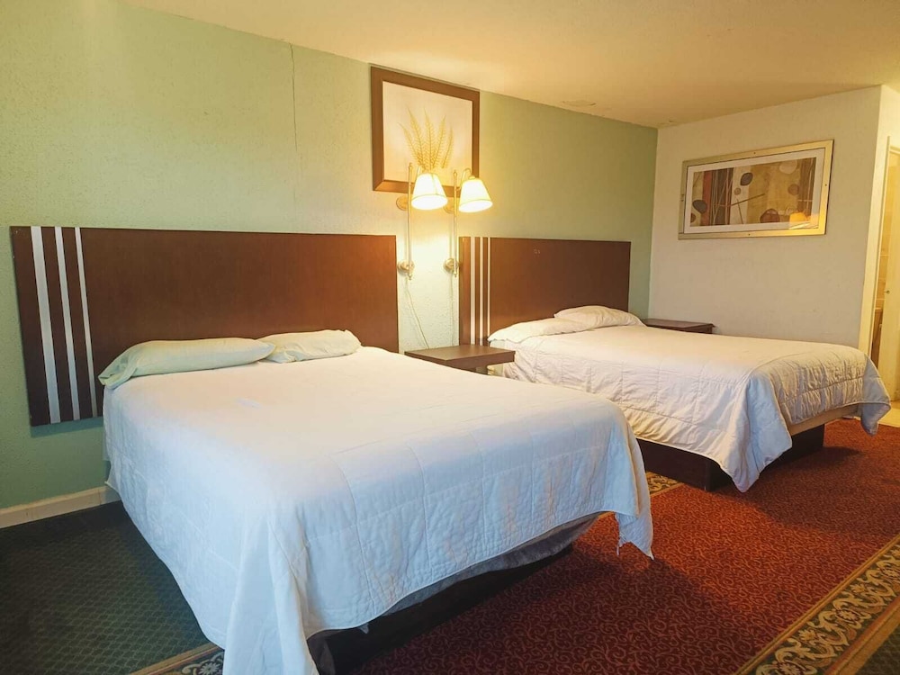Grumpys Motor Inn Flatonia - photo 19