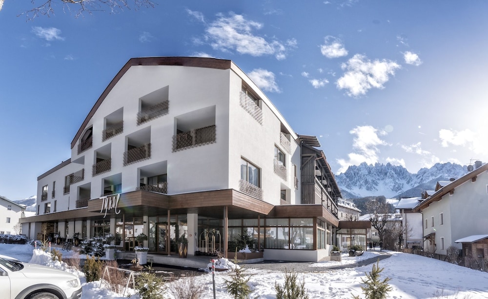 Il Tyrol — hotel in San Candido