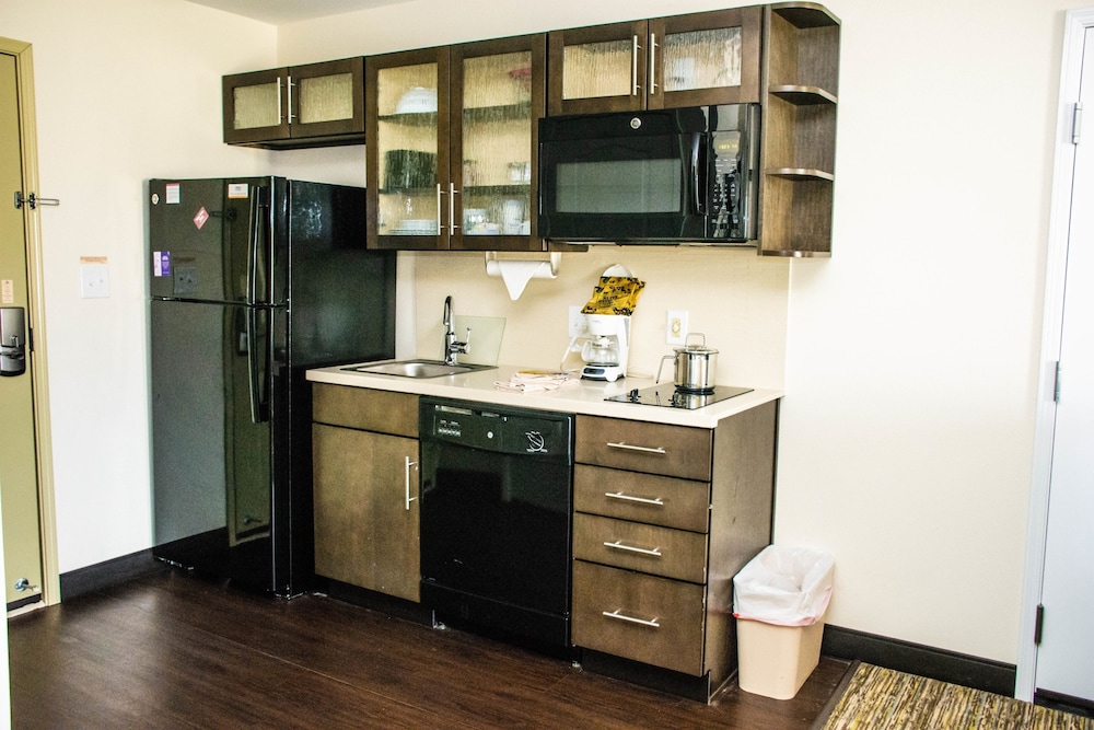 Candlewood Suites : Overland Park W 135th St by IHG - photo 23